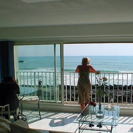 Le Cap D'agde Sleeps 4 Agde